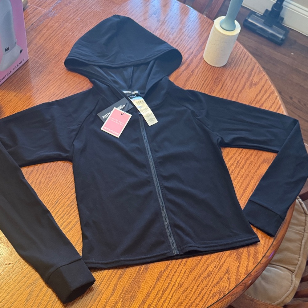 Pretty little thing PLT athletic stretchy zip up